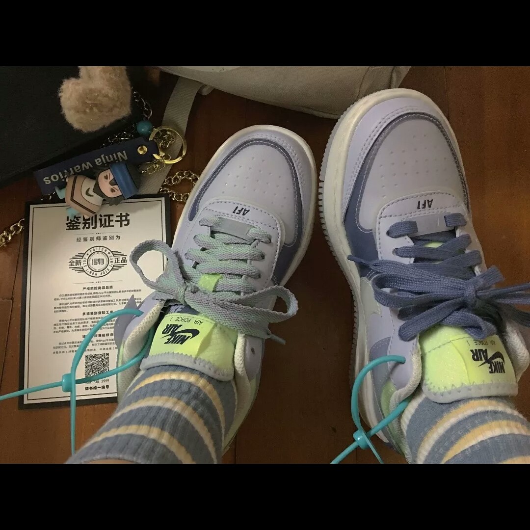 上脚非常舒服，颜值超高！