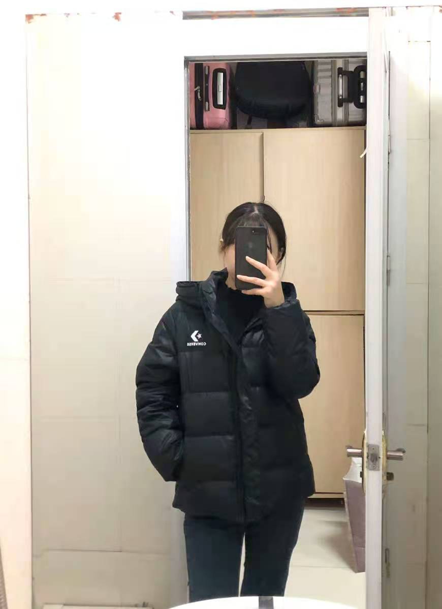 保暖连帽羽绒服 