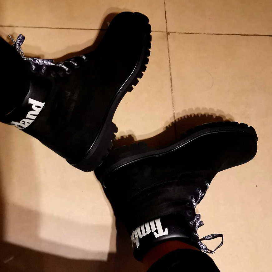 Timberland 6英寸 黑色