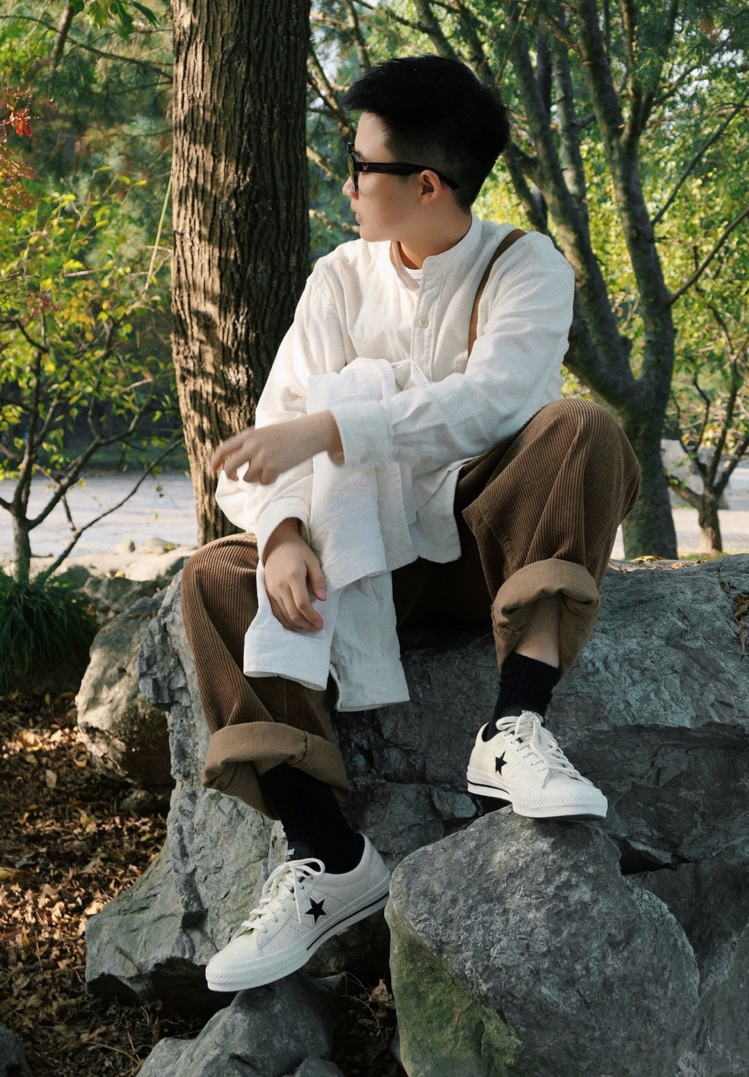 这双鞋子穿着很舒服，逛公园压马路没问题哒