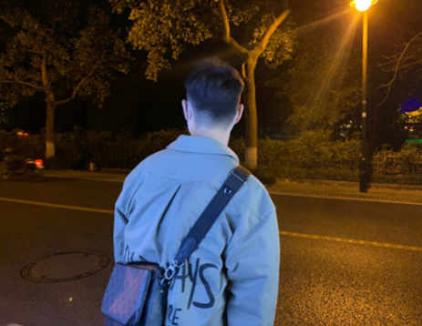   路易威登 TRIO老花拼色单肩包 
