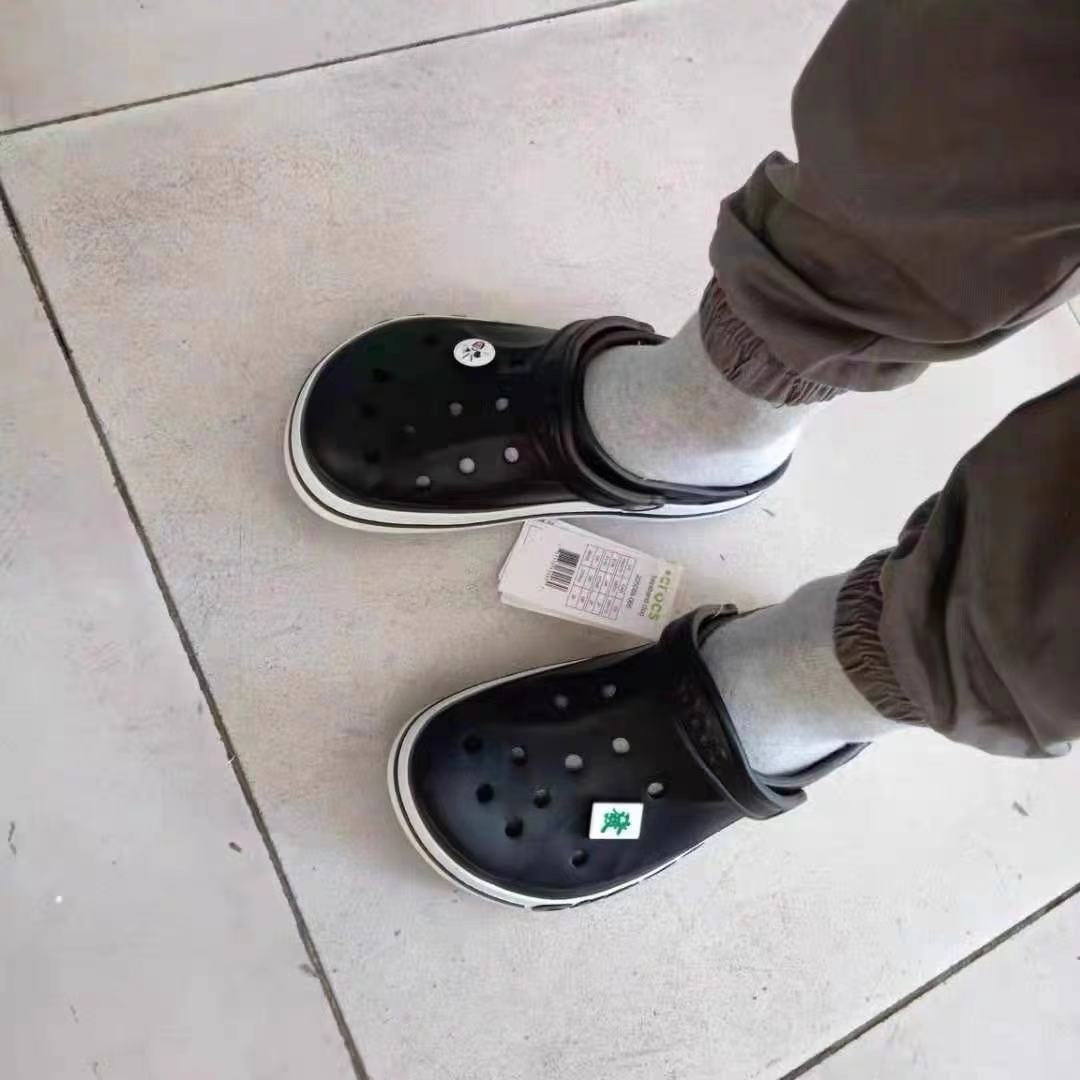 鞋子收到很不错，是我喜欢