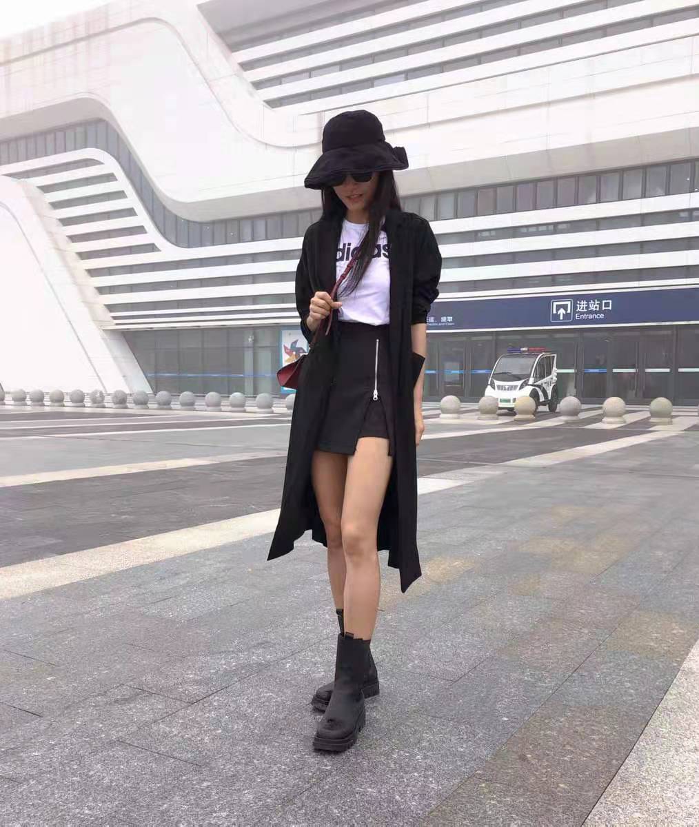 adidas neo 运动短袖T恤  