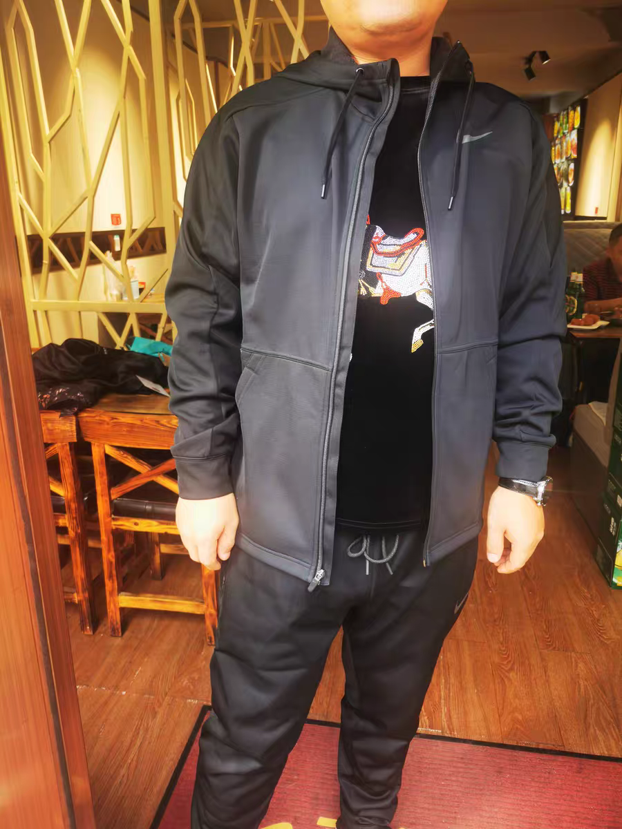 效果非常好，上身正好合身