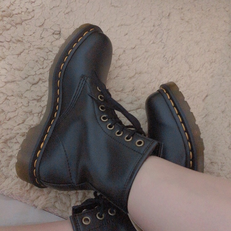 Dr. Martens1460 黑色8孔