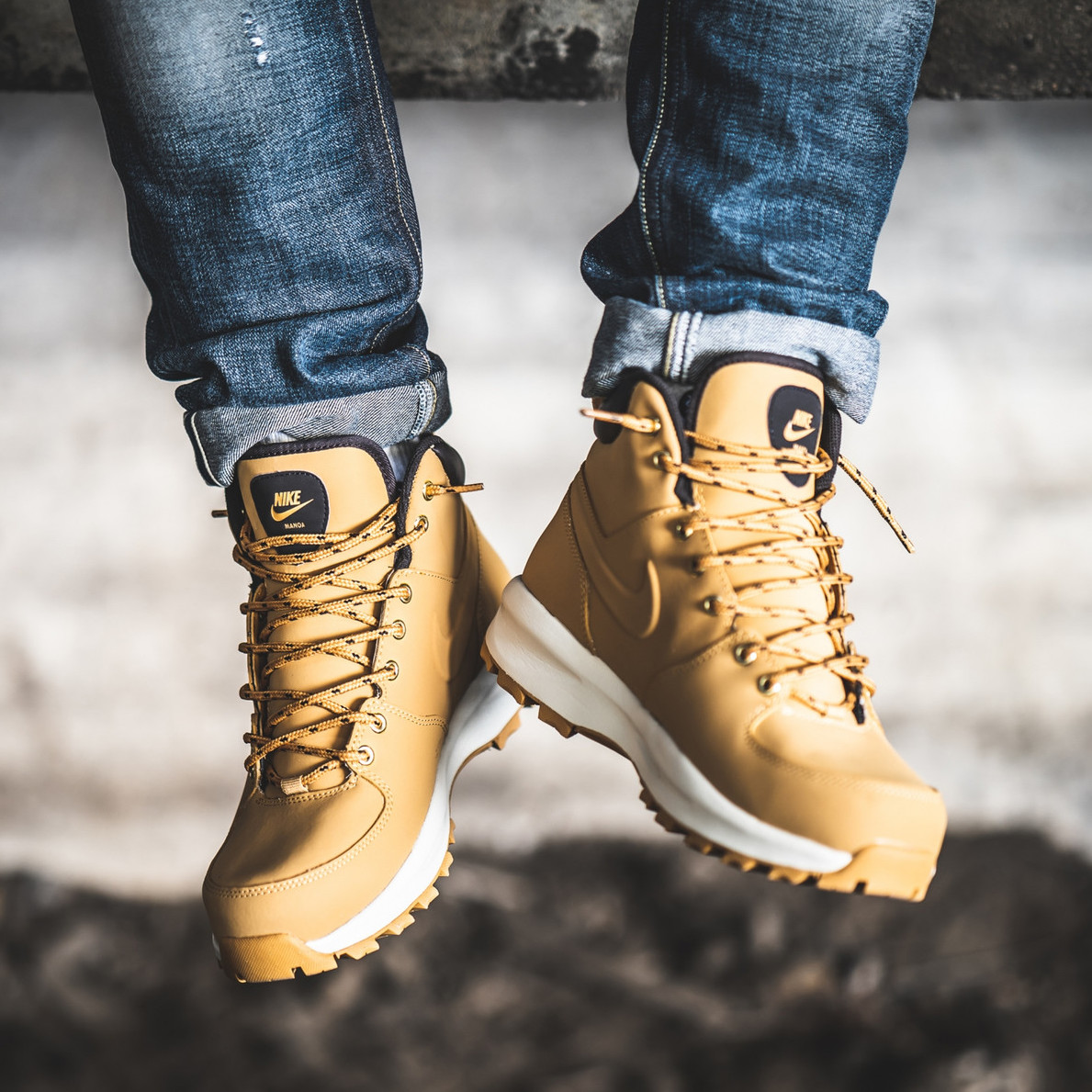 Nike Manoa Leather