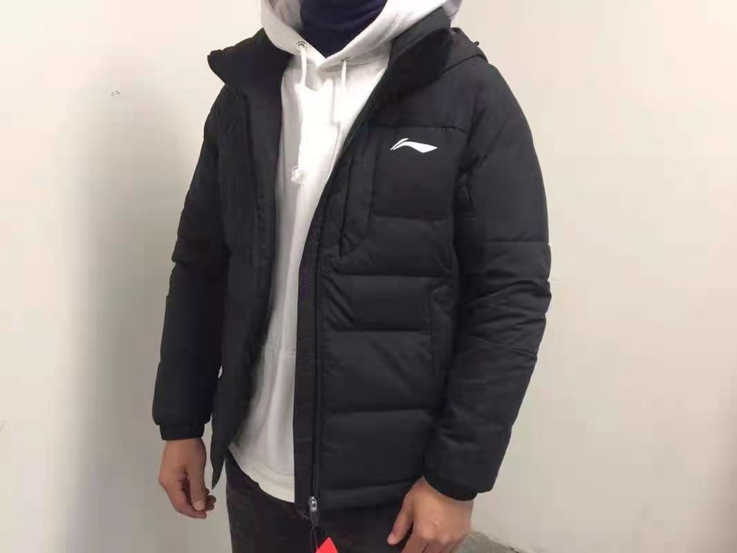 防寒保暖羽绒服 