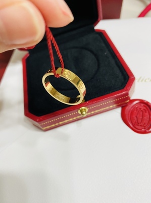 金手指特别好，很有分量 克数重，做工精细