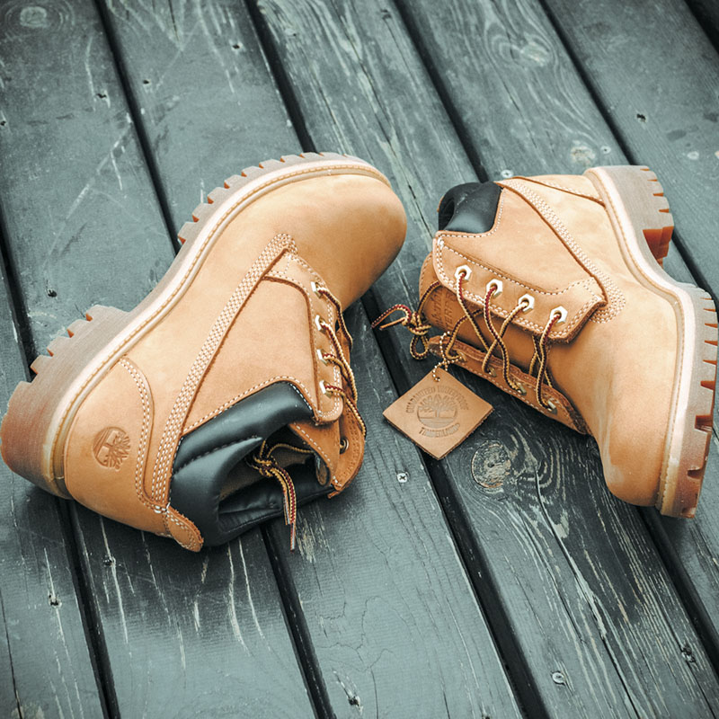 Timberland 低帮大黄靴