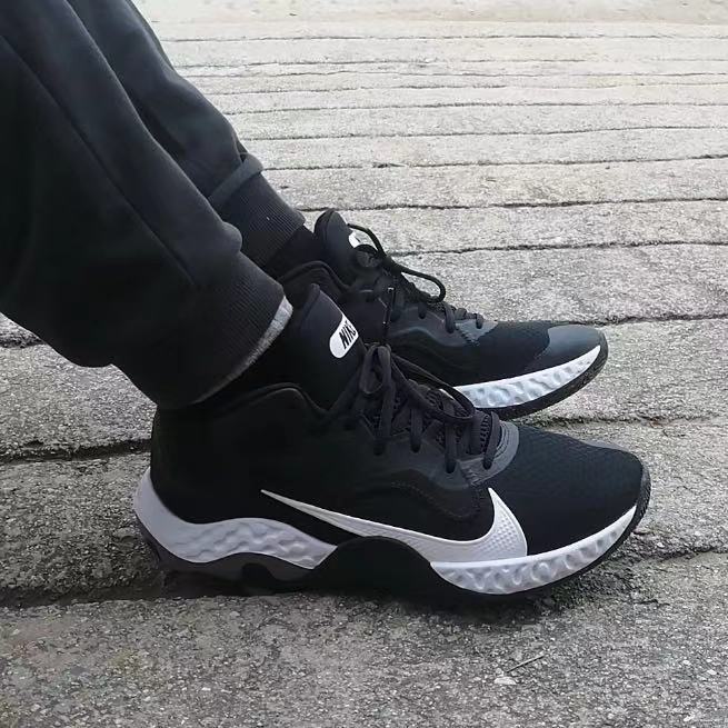 买给老爸的鞋子他很喜欢