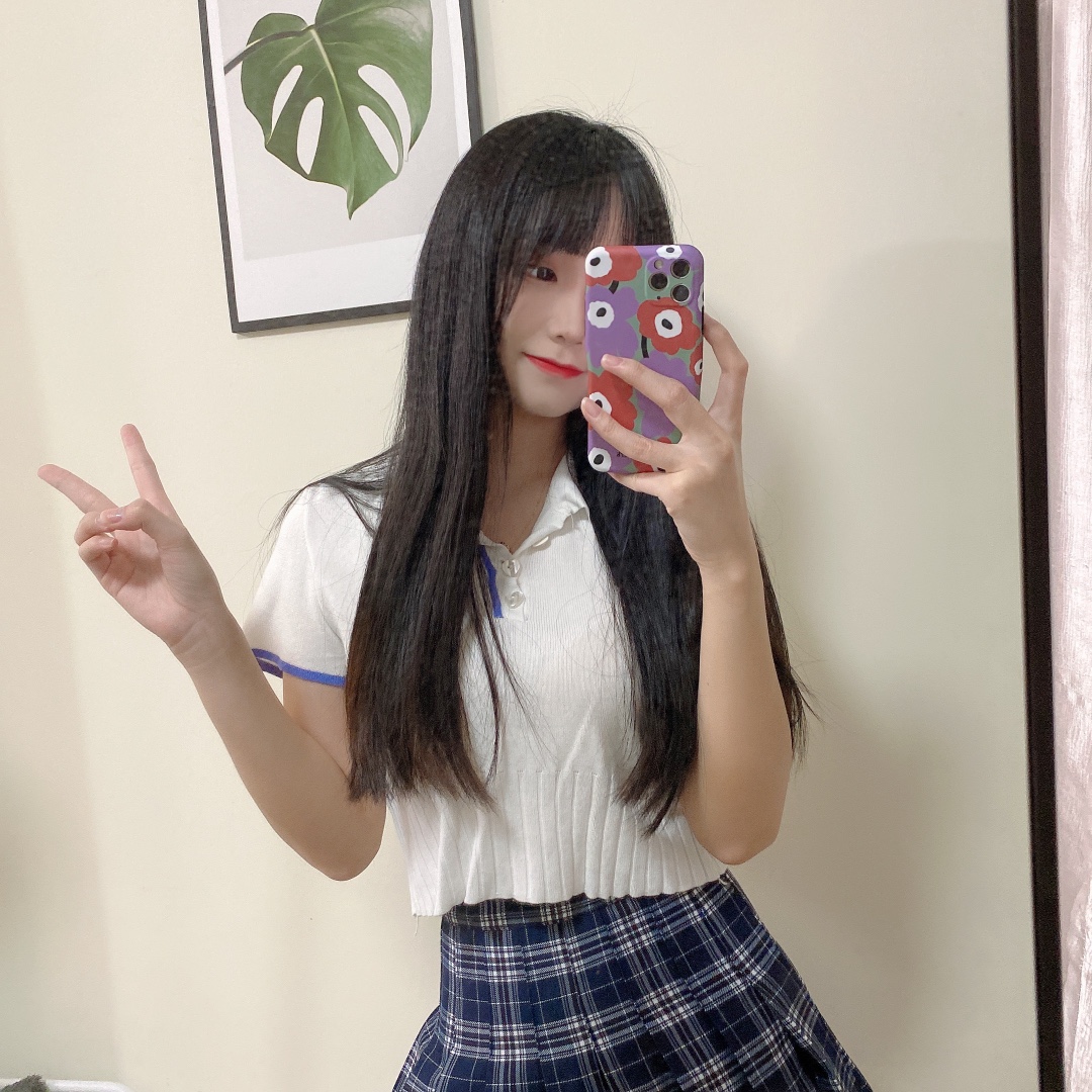 百褶短裙
