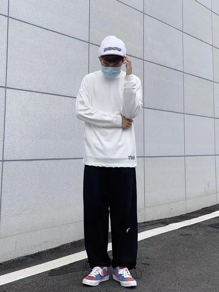 上身很cool