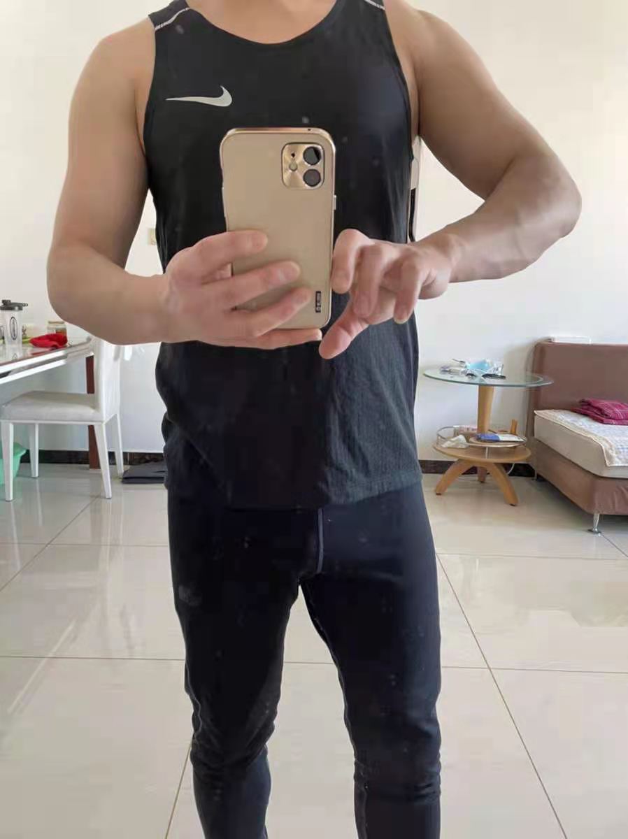  训练紧身速干背心 
