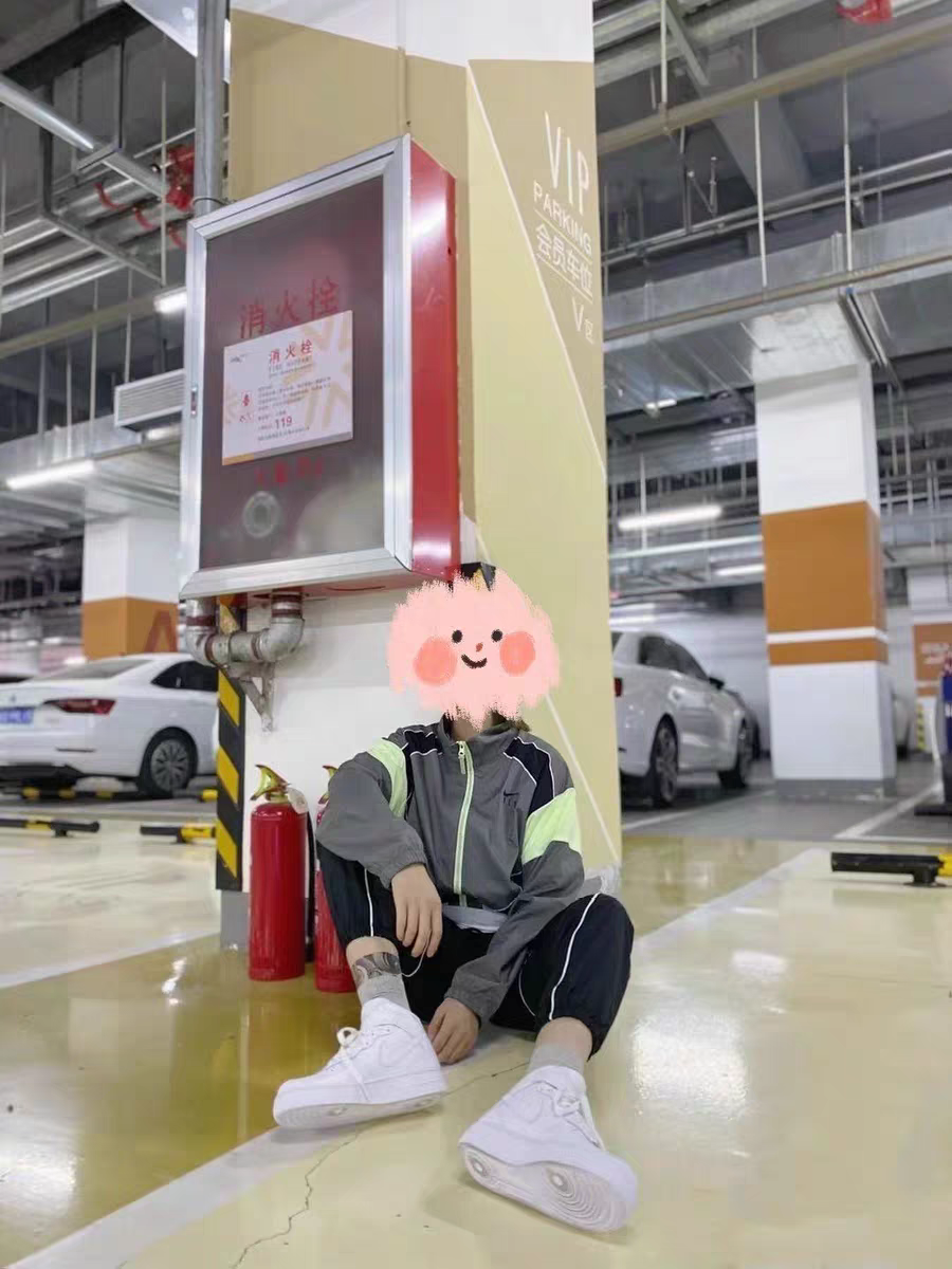 衣服尺码很合身，面料也舒服