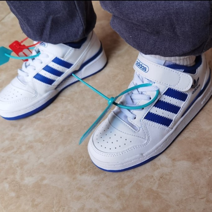adidas童鞋