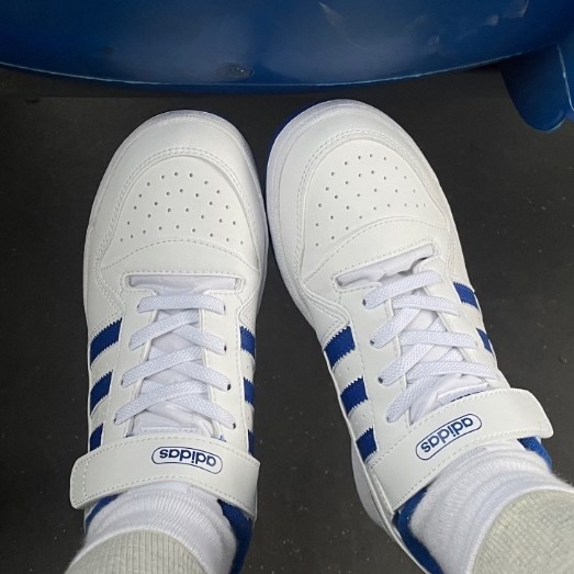 adidas童鞋