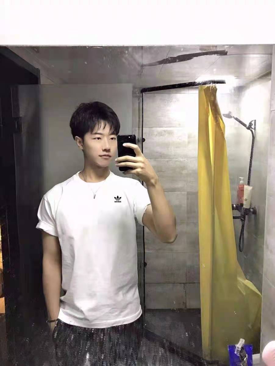  三叶草运动短袖T恤 