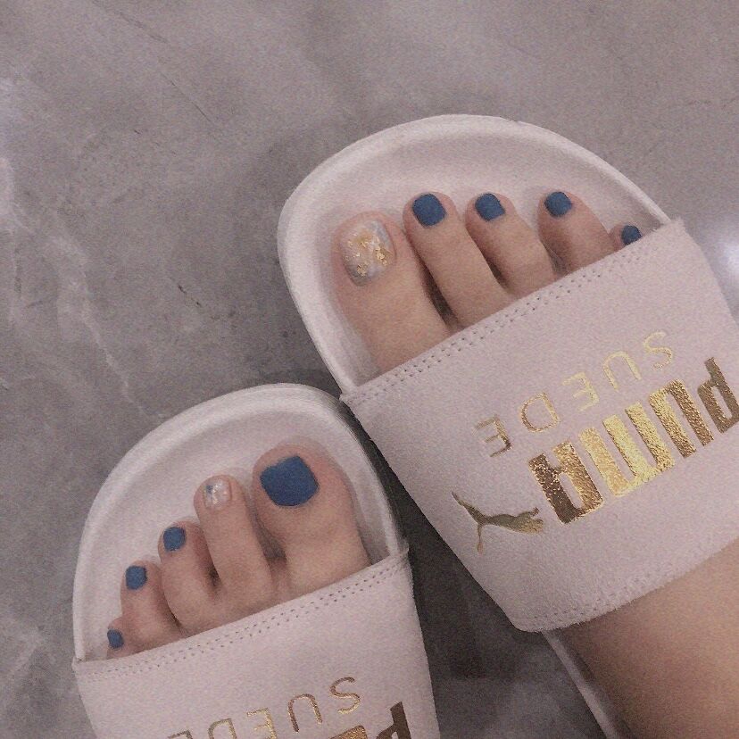 puma拖鞋