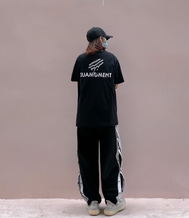 SuaMoment 血爪抓痕立体字母T恤