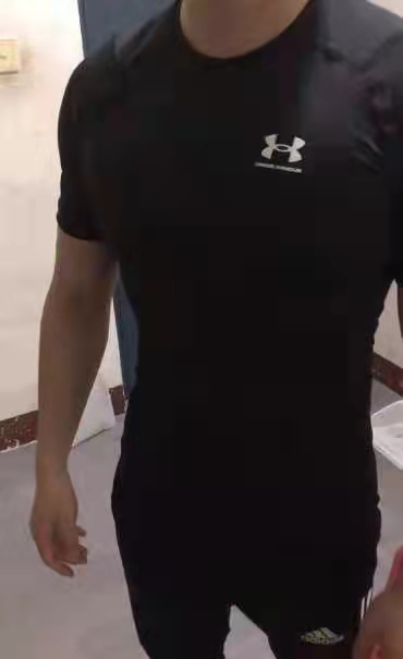   训练运动短袖T恤 