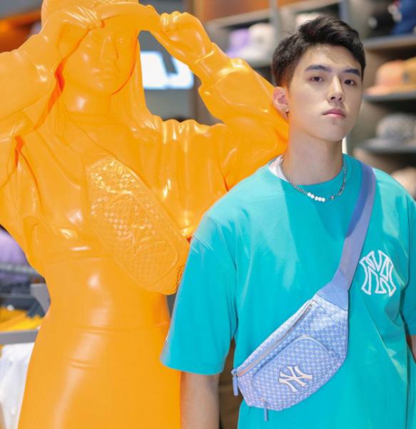 平价街头风腰包