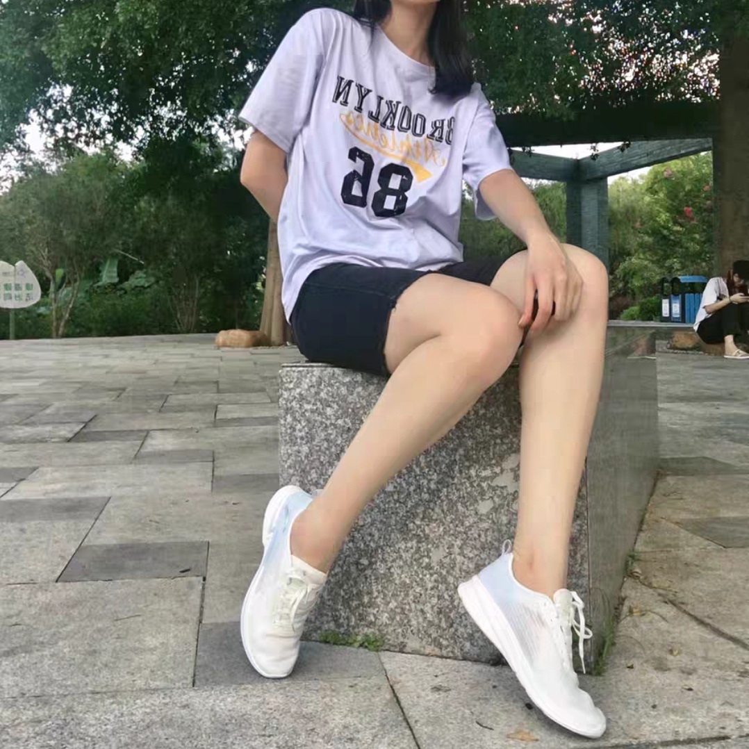 很修饰腿型 不错