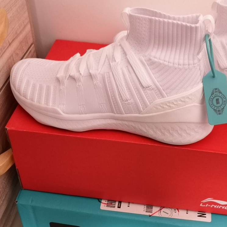 鞋子穿着打篮球不错