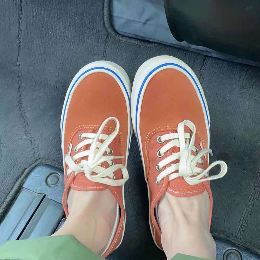 vans