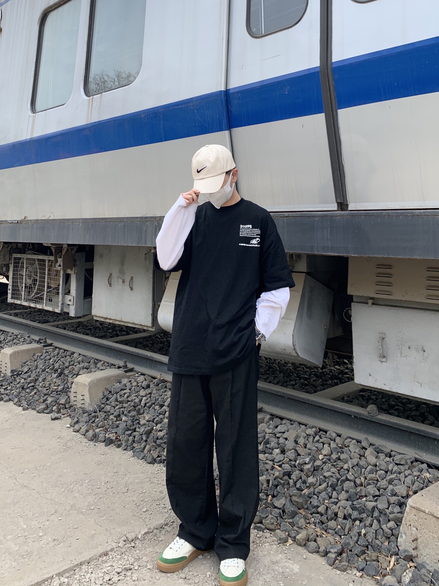 街头摄影印花短袖T恤 穿搭