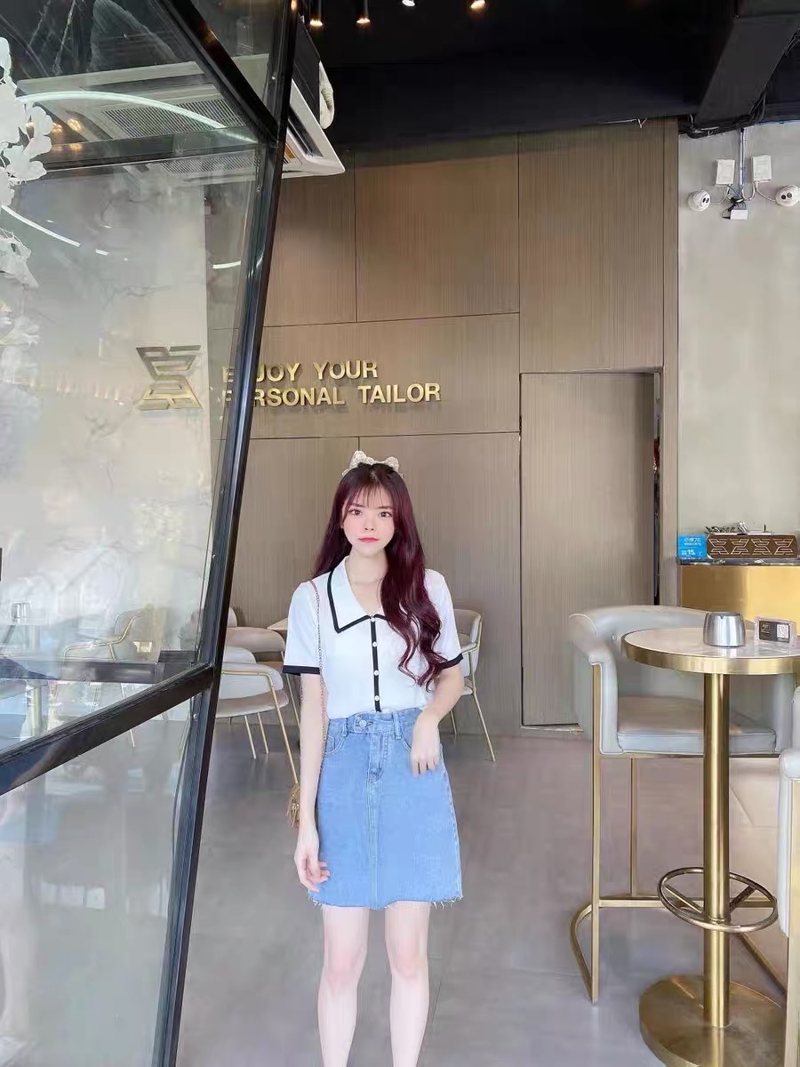 很百搭的一件衣服，娃娃领狠可爱