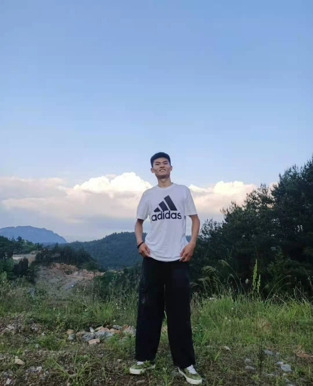 超喜欢的透气短袖T恤 