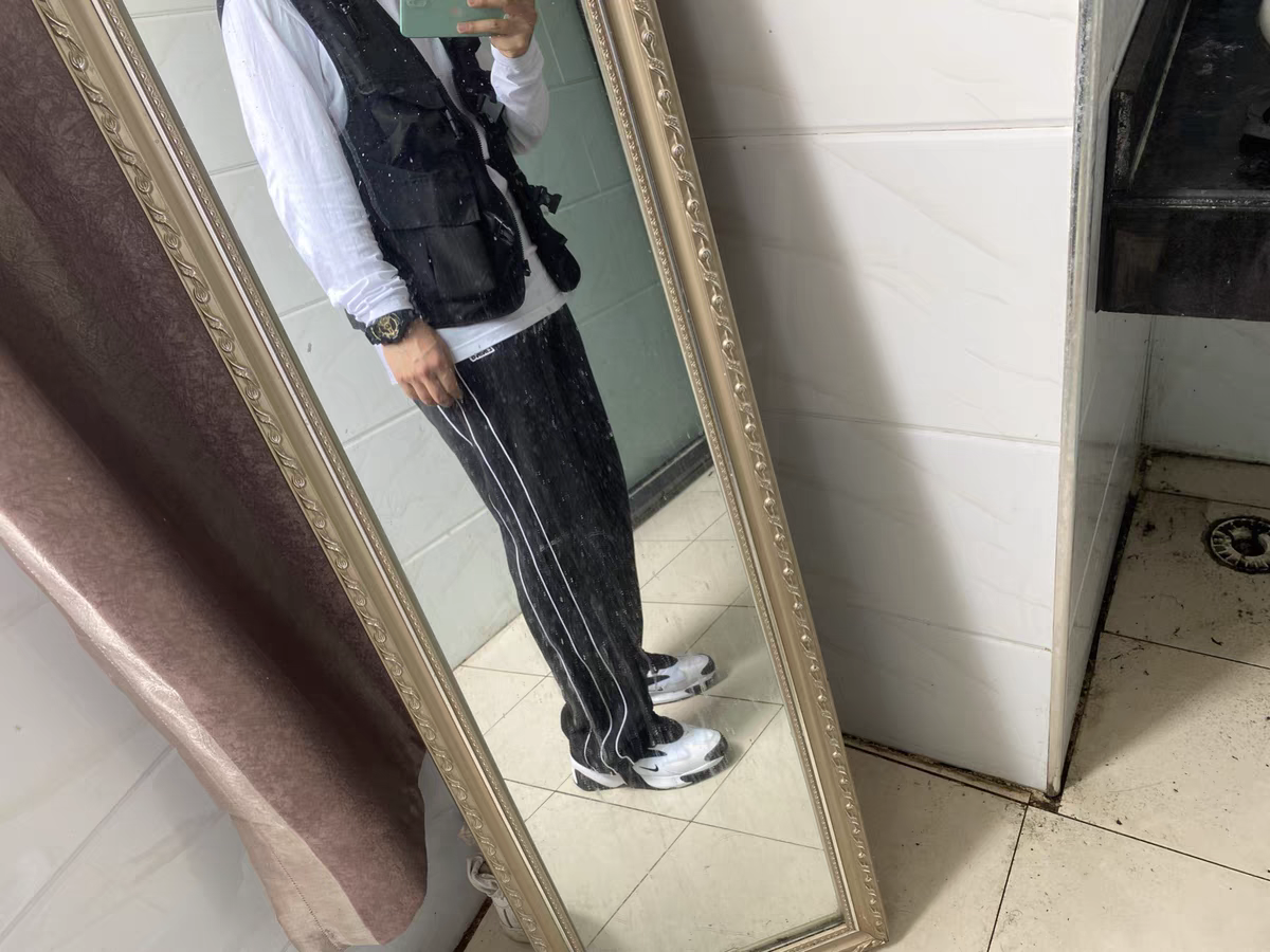 李宁运动直筒长裤 穿搭分享