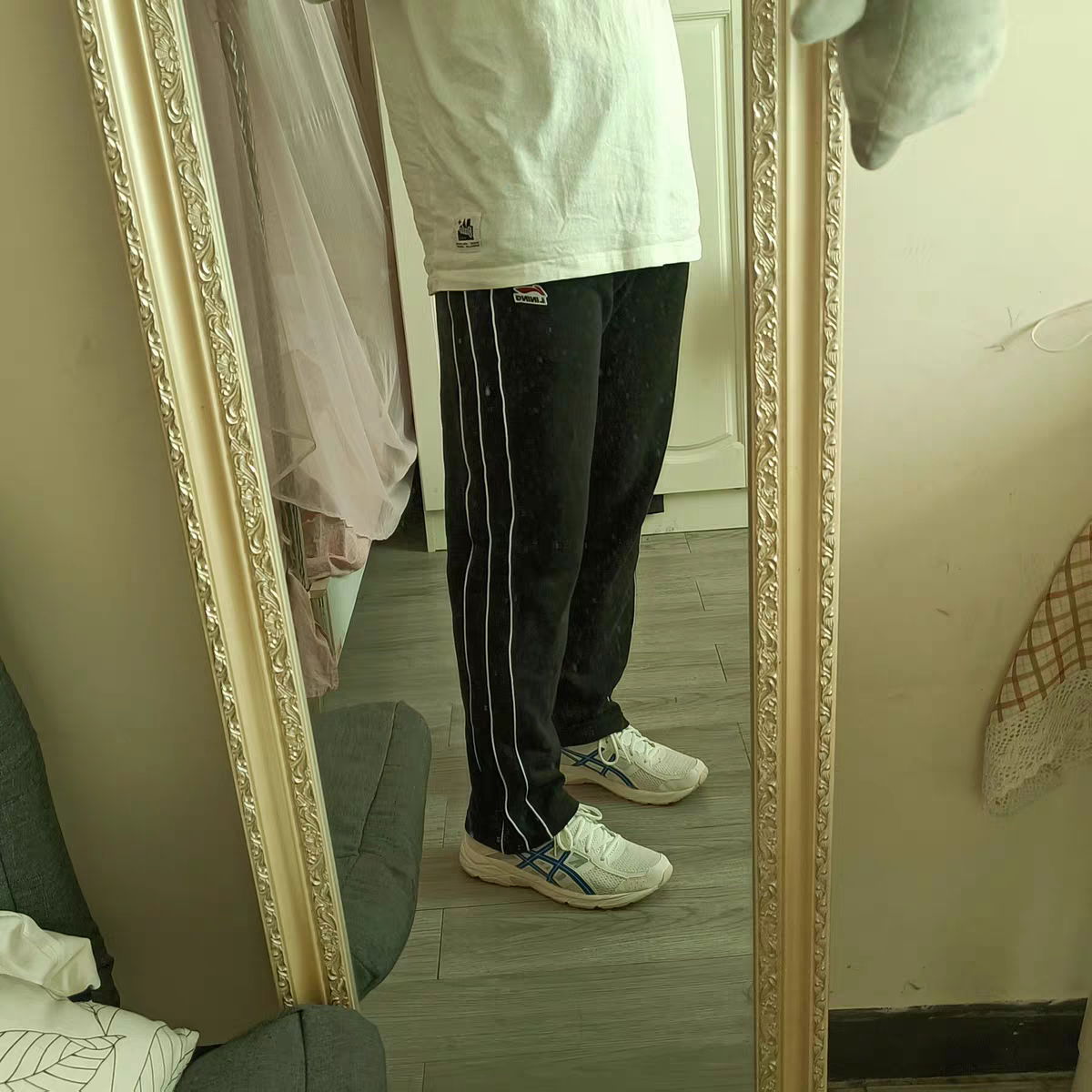 李宁运动直筒长裤 穿搭分享