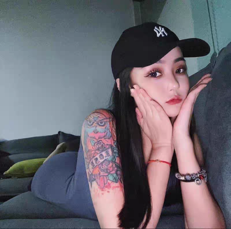 运动鸭舌帽 分享