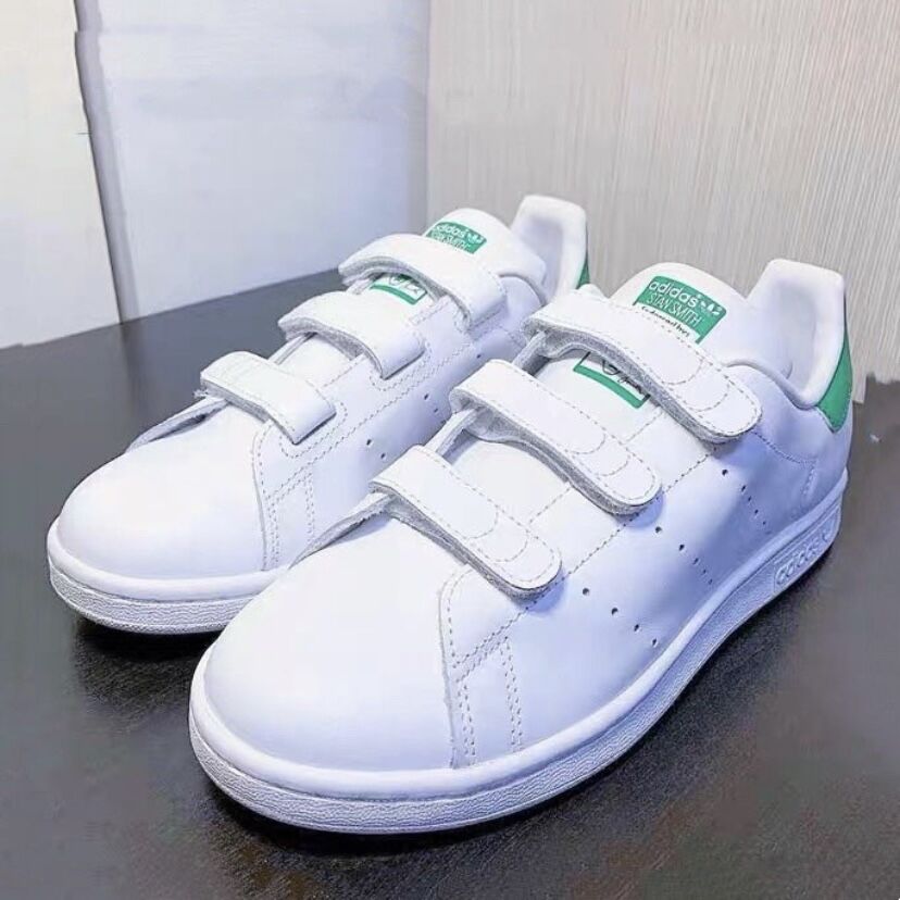 adidas休闲鞋