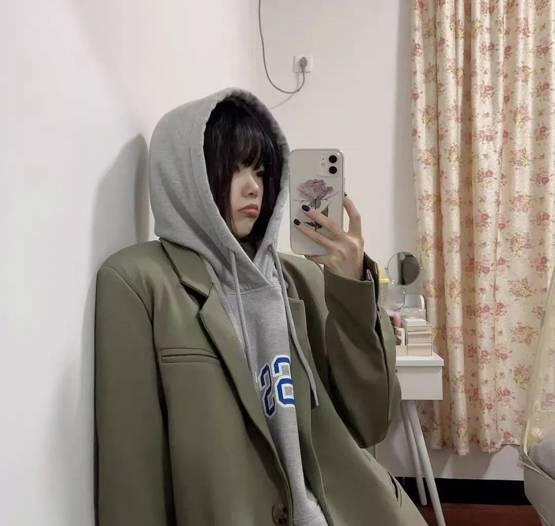 WASSUP 复古罗马连帽卫衣分享