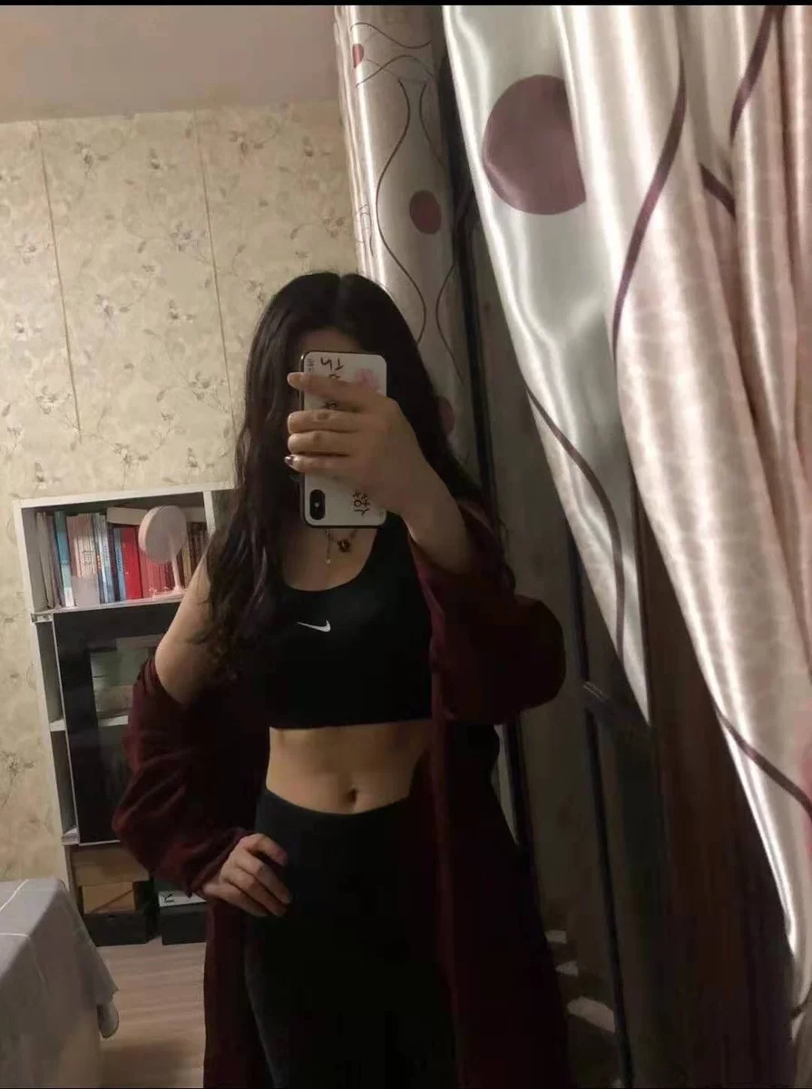 女子瑜伽健身运动内衣   穿搭分享