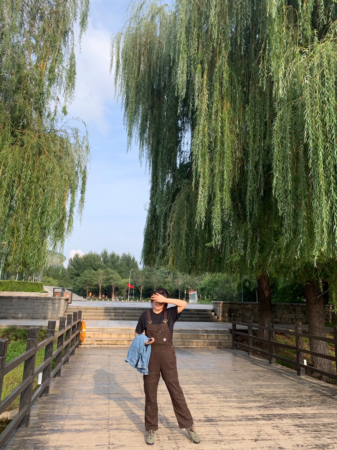 减龄显瘦休闲牛仔背带裤分享