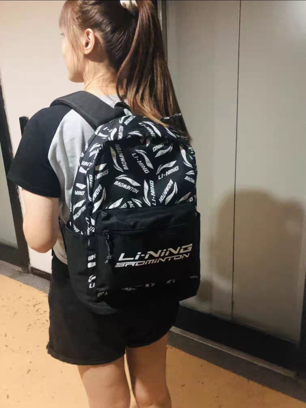 李宁 运动休闲双肩包分享