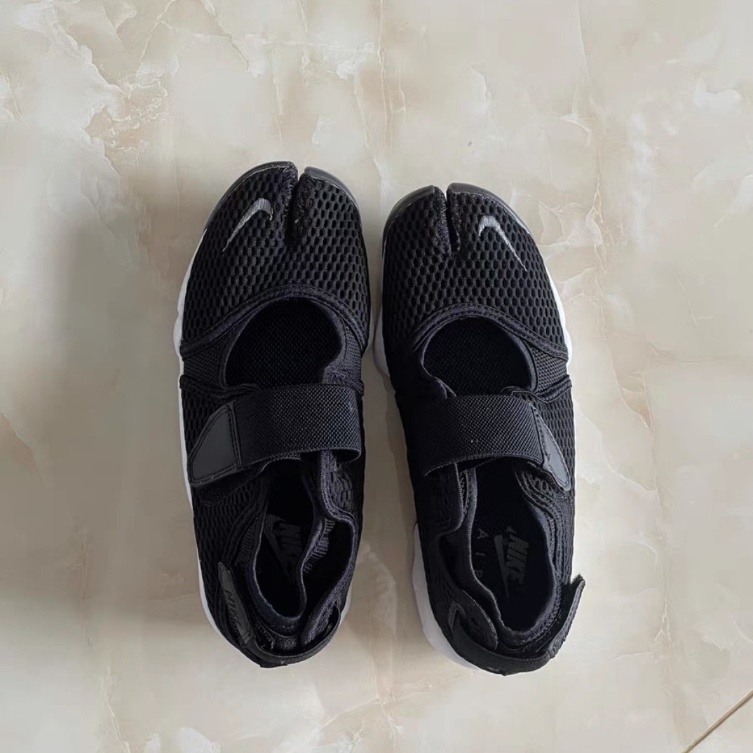 Nike Air Rift 黑色/白色