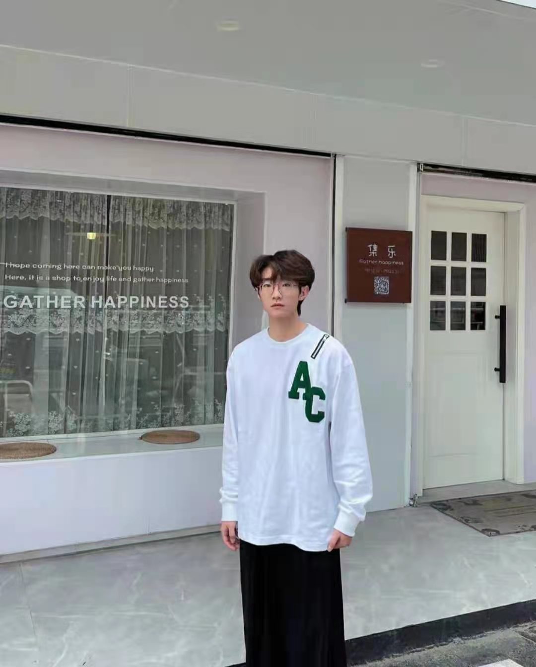提前入秋的休闲卫衣