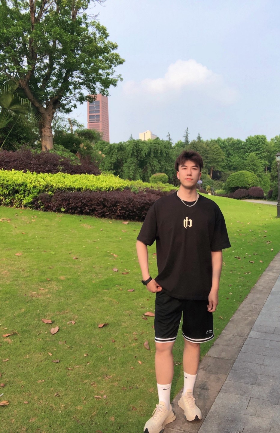 男子DNA系列速干运动短裤分享