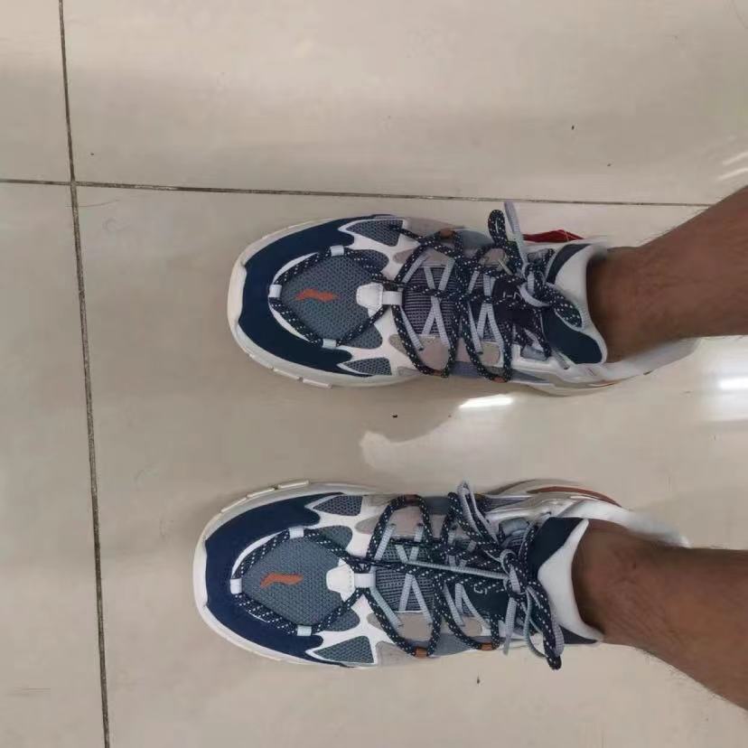 脚感上来说，真的是惊艳到了，很不错