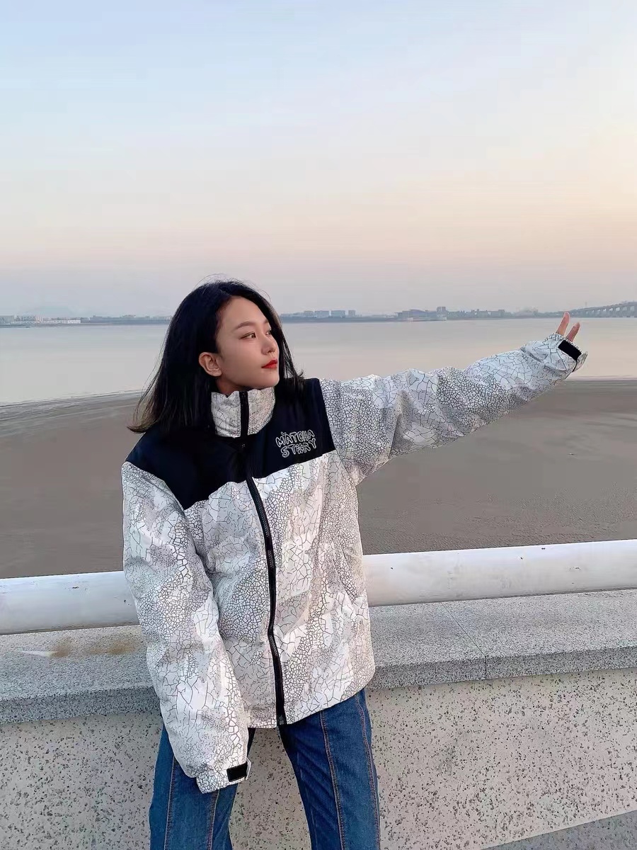 羽绒服推荐 | 简约运动风