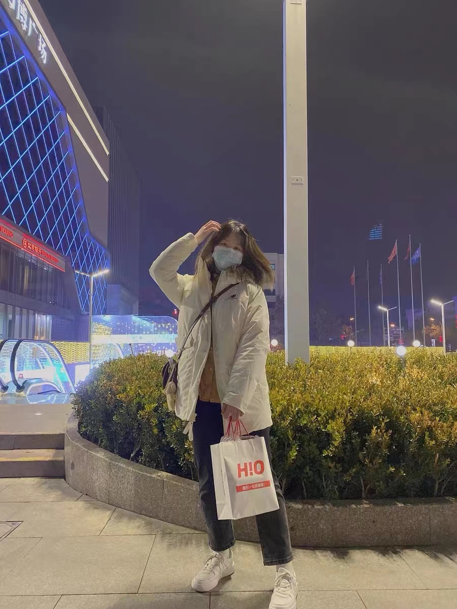 IU同款羽绒服我看谁还不冲！！