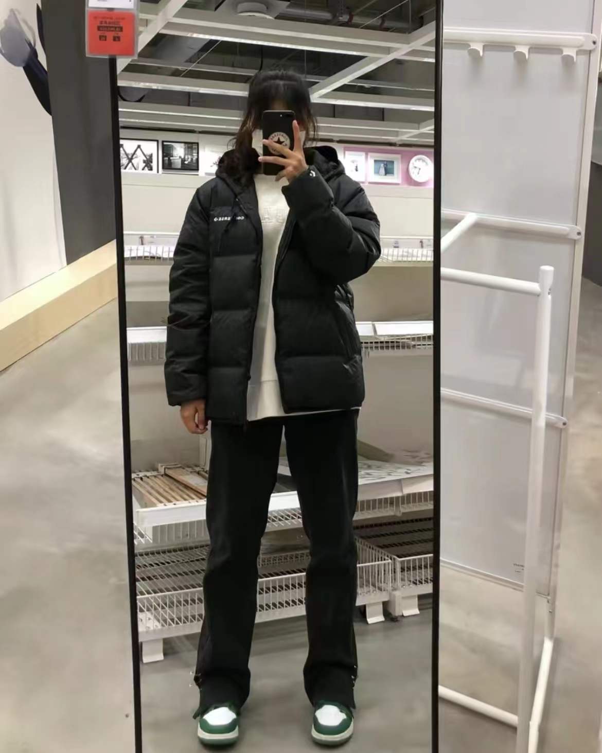美女的羽绒服分享|穿搭分享