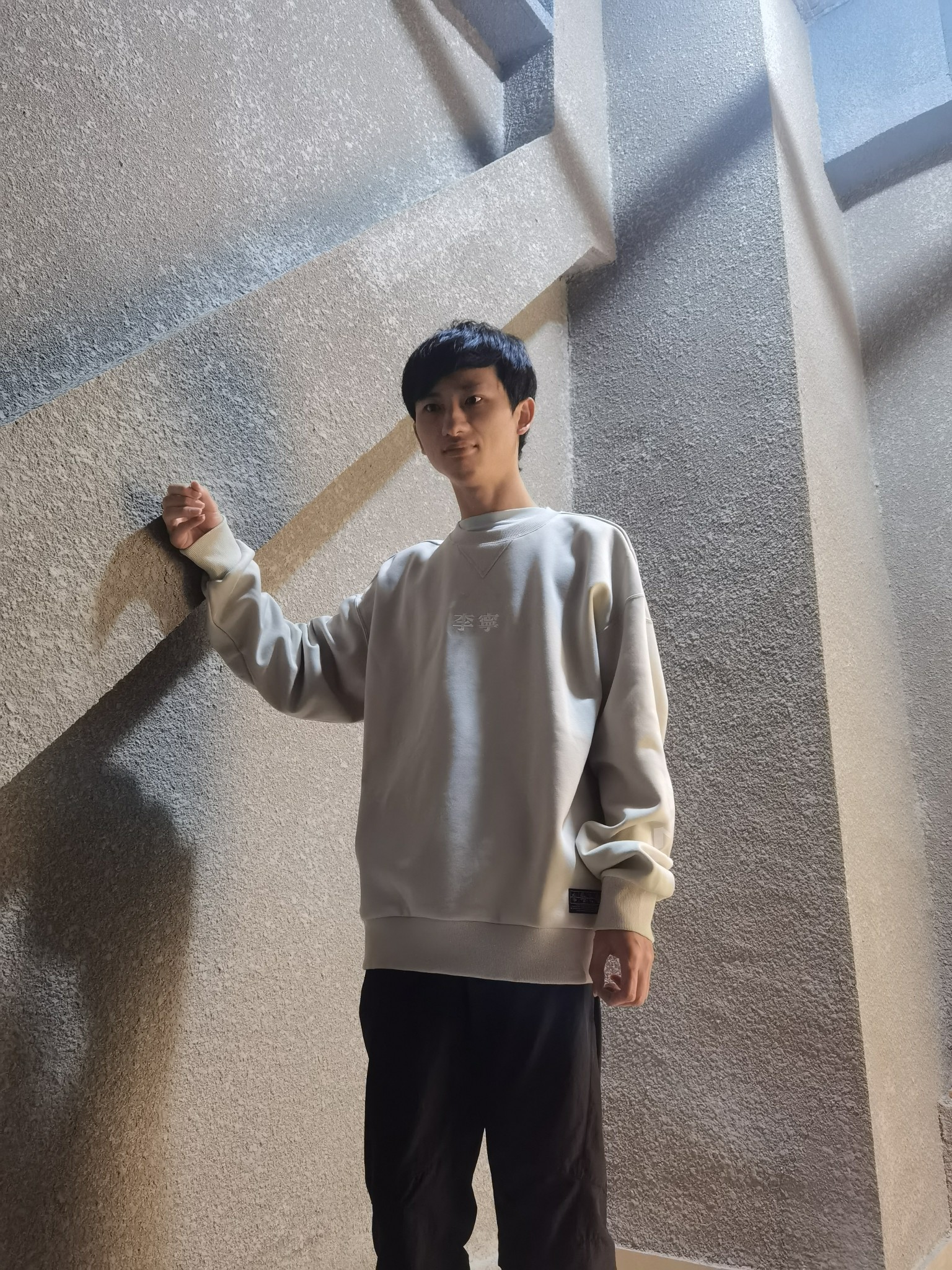 潮流舒适运动卫衣分享