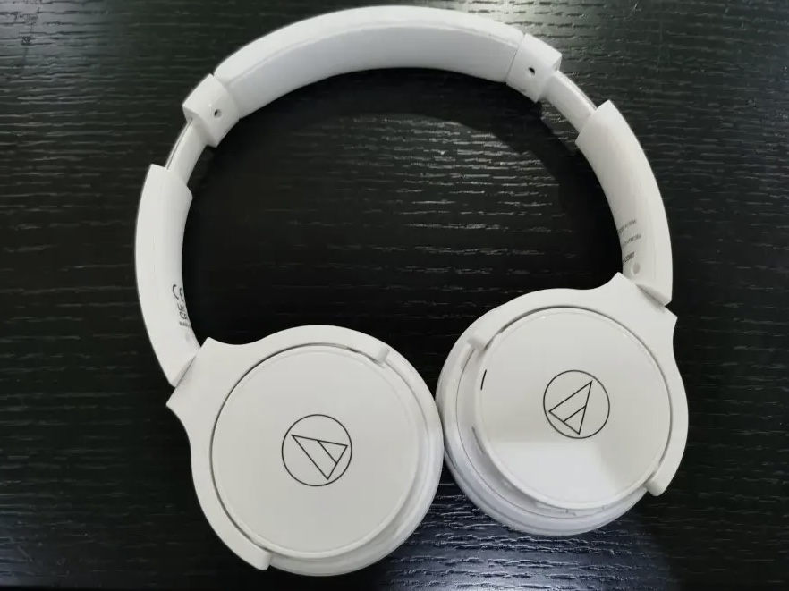 超高颜值，铁三角耳机，实用便捷。