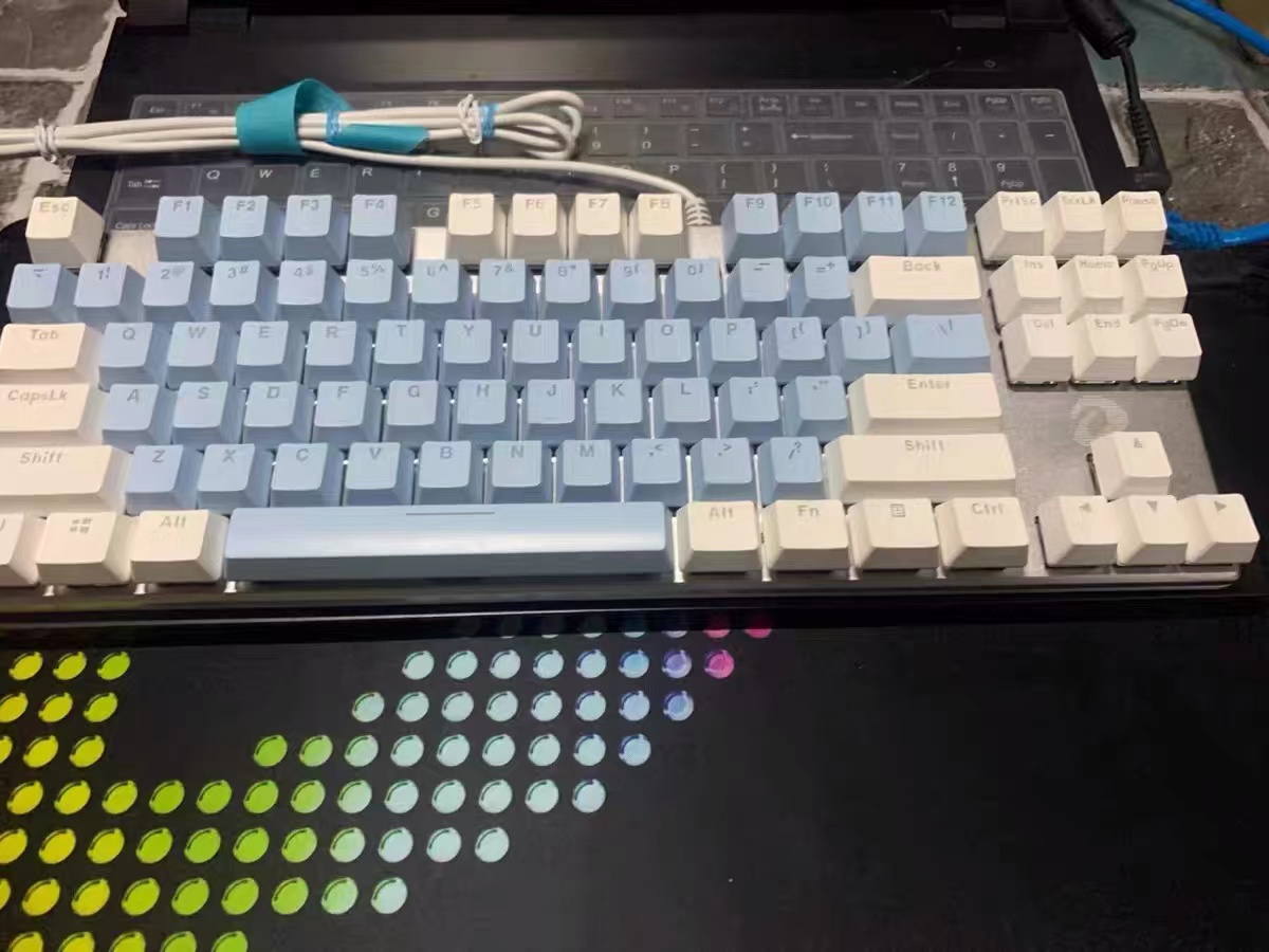 超好看的达尔优键盘值得入手嘛？