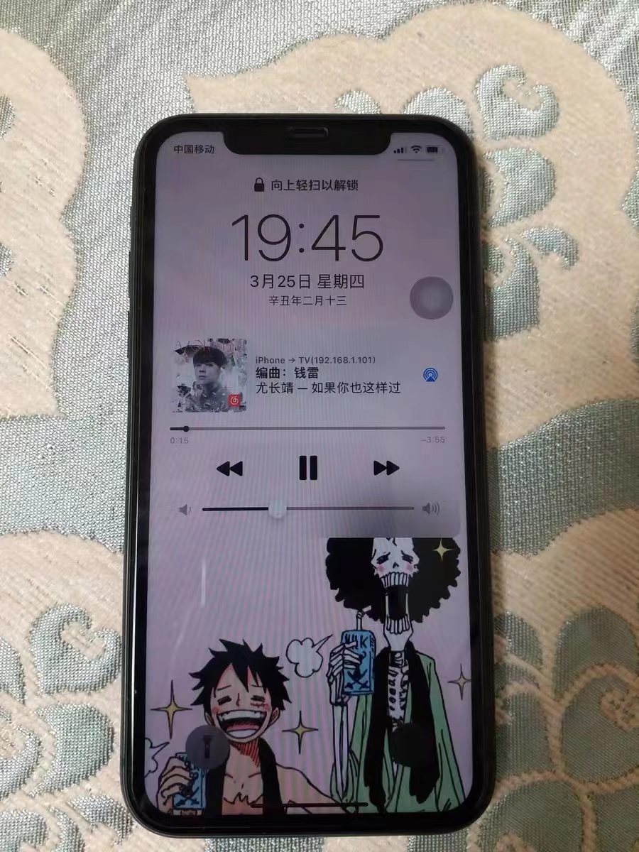 手机还是要选经典色——黑色 【苹果11】